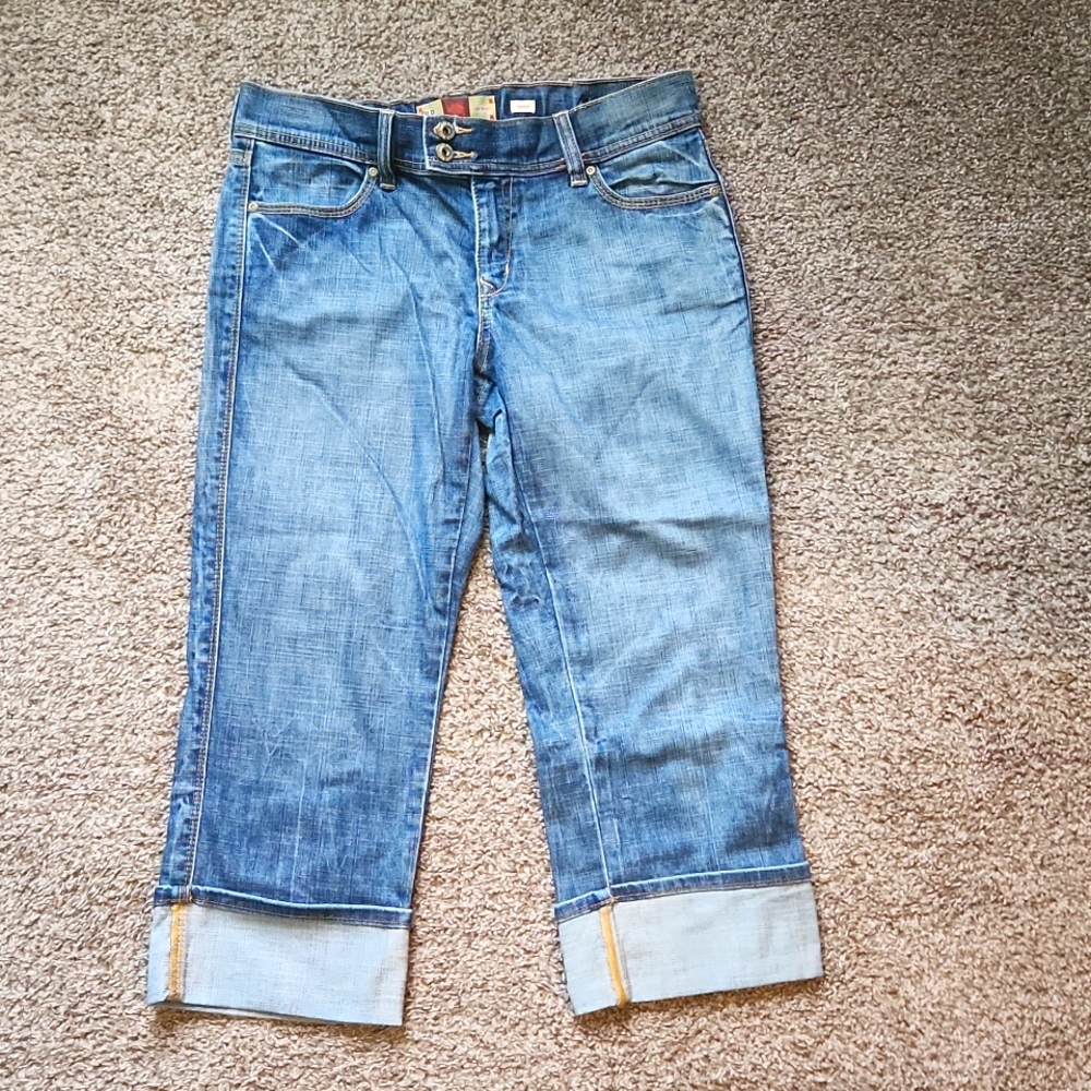 Womens Old Navy Capri Size 10